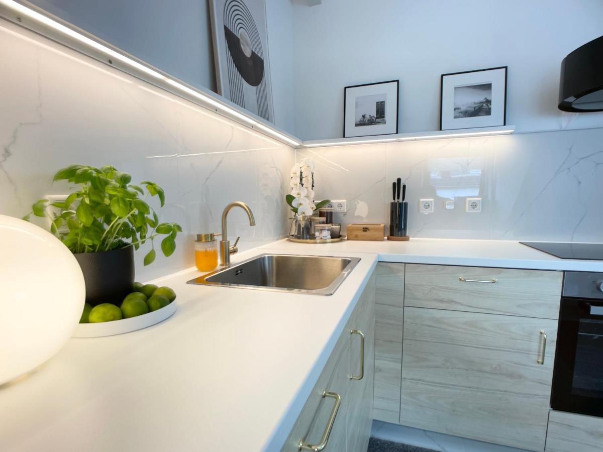M-Style 04 Apartment Mit Balkon Und Gasgrill, 24H Self-Check-In, Free Parking, Netflix Nürnberg Kültér fotó