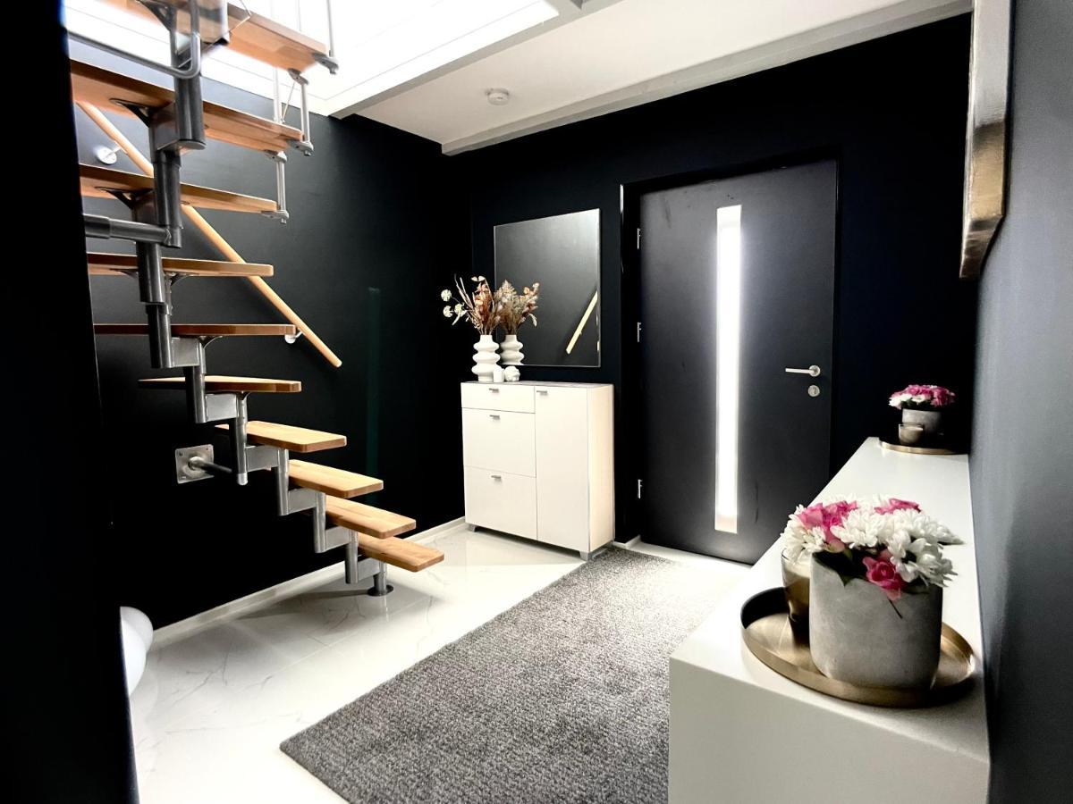 M-Style 04 Apartment Mit Balkon Und Gasgrill, 24H Self-Check-In, Free Parking, Netflix Nürnberg Kültér fotó